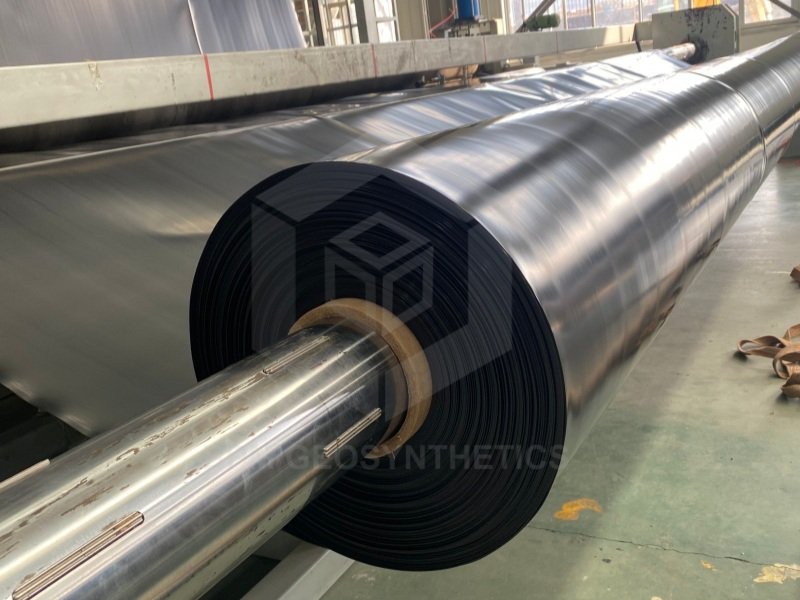 What is HDPE impermeable liner?